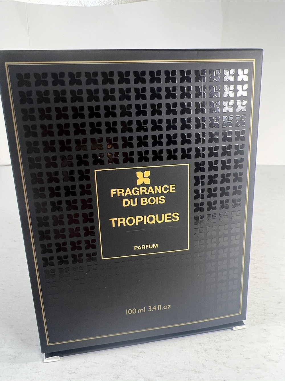 Tropiques Parfum – Black & Gold Luxury Candle Holder